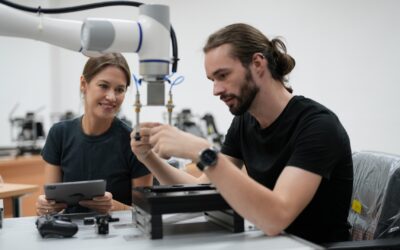 A Complete Look at Smart Factories