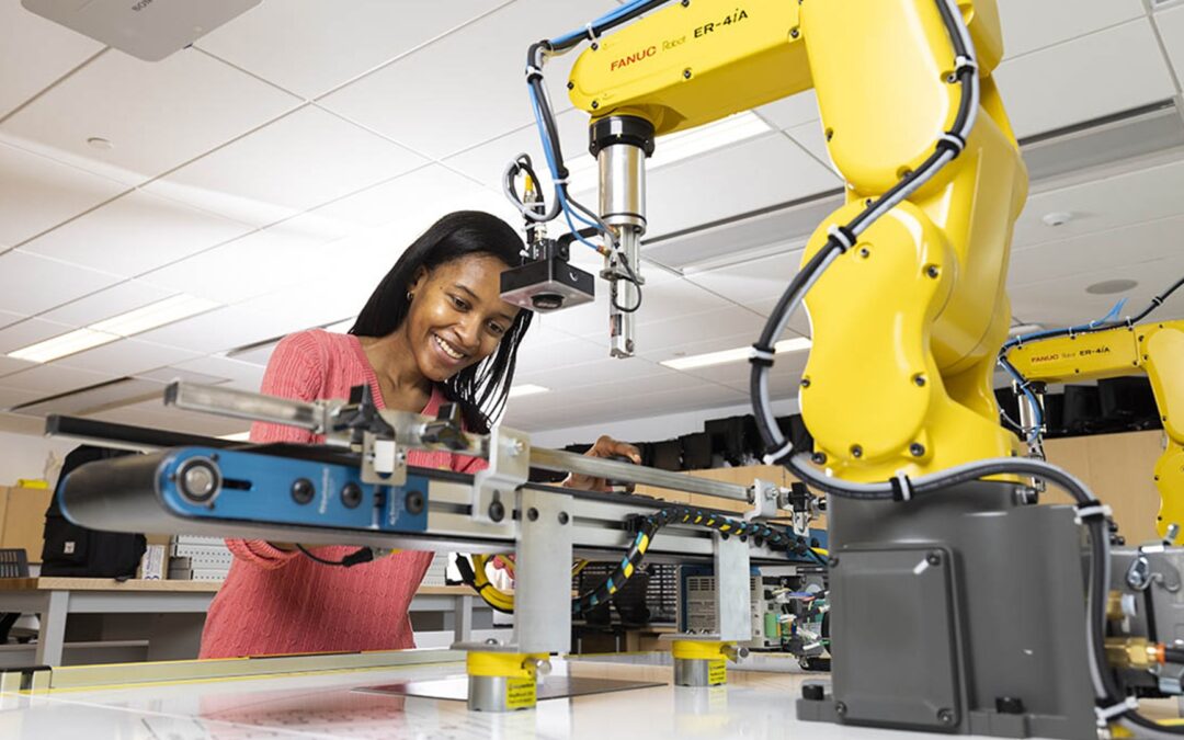 Learn More About Studying Smart Manufacturing and Automation at UM-Flint